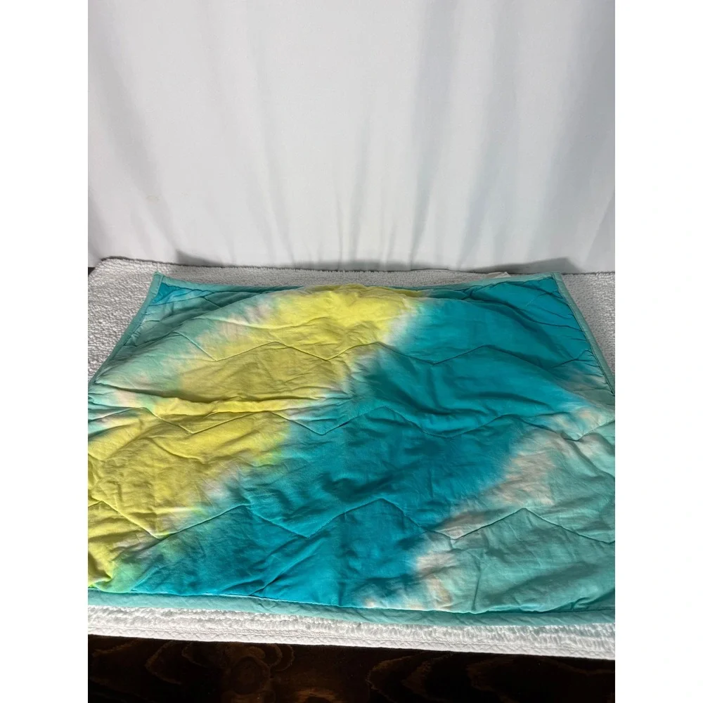 Xhilaration‎ Tie Dye Quilted Pillow Sham Standard Blue Yellow Euro